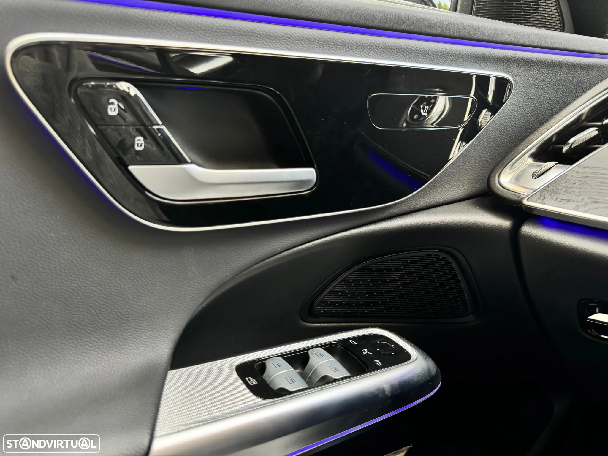 Mercedes-Benz E 220 d AMG Line - 14