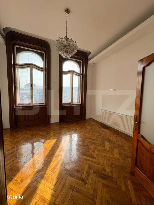 Vand apartament ULTRACENTRAL cu 2 camere - perfect pentru spatiu de bi — fotografia 3