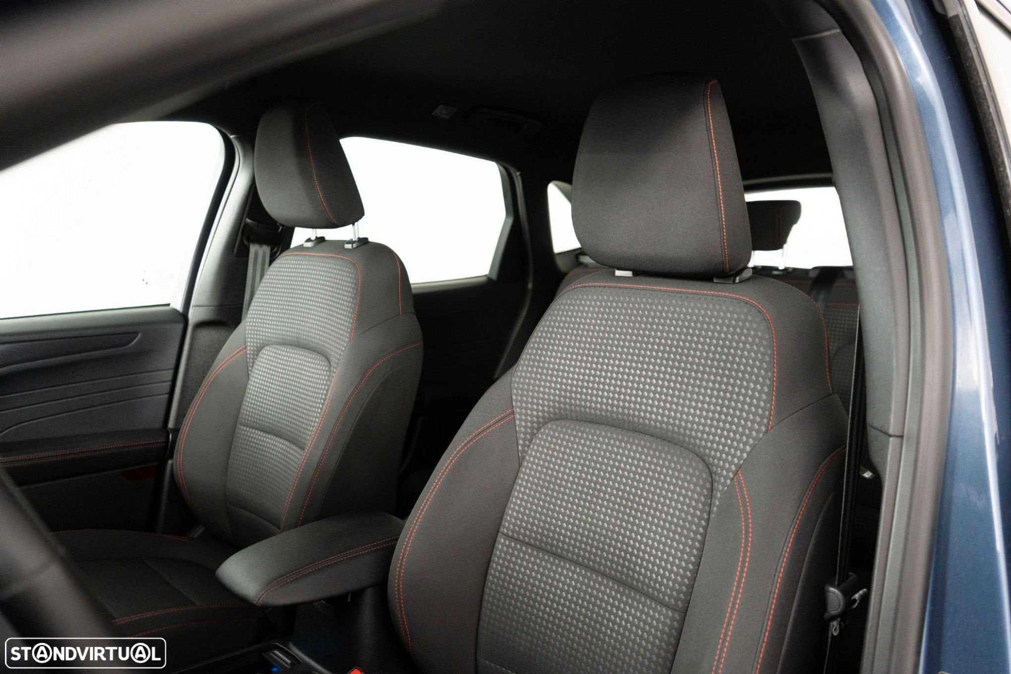 Ford Kuga - 8