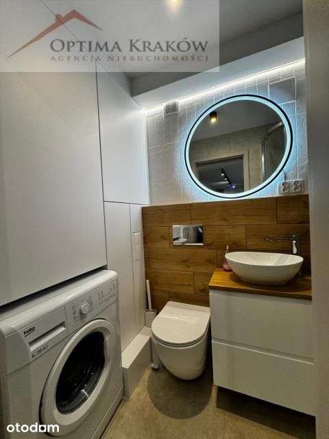 2 pokoje/39 m2/balkon/po remoncie/ul.Miechowity.
