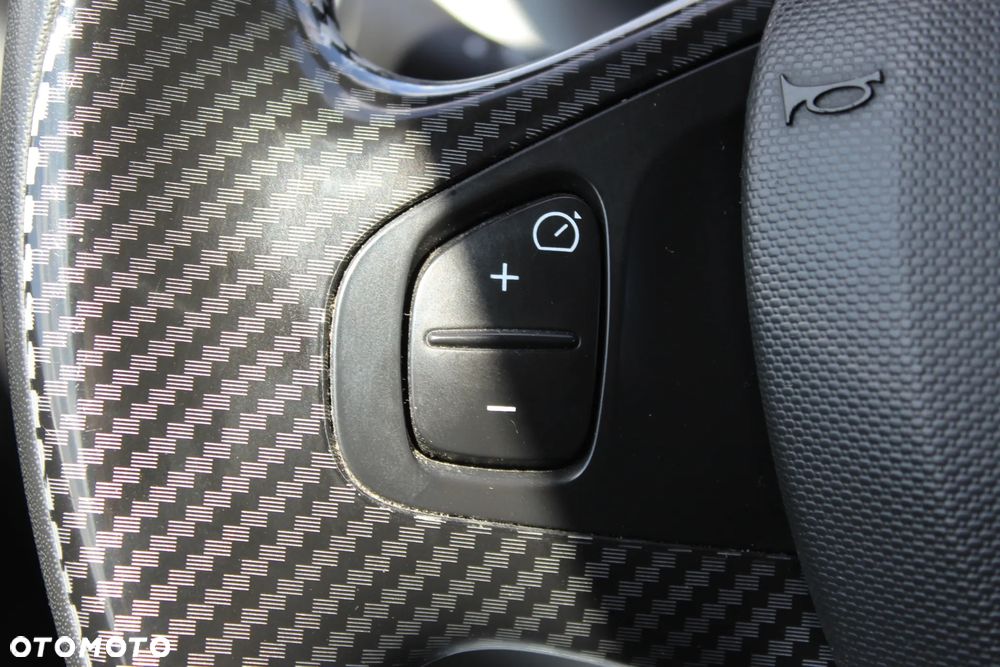Renault Captur TCe 120 EDC Helly Hansen - 18