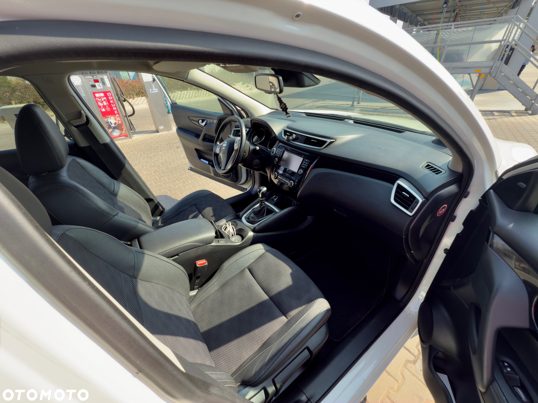 Nissan Qashqai 1.6 DIG-T Tekna - 13