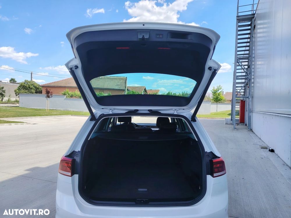 Volkswagen Passat 2.0 TDI DSG Highline - 11