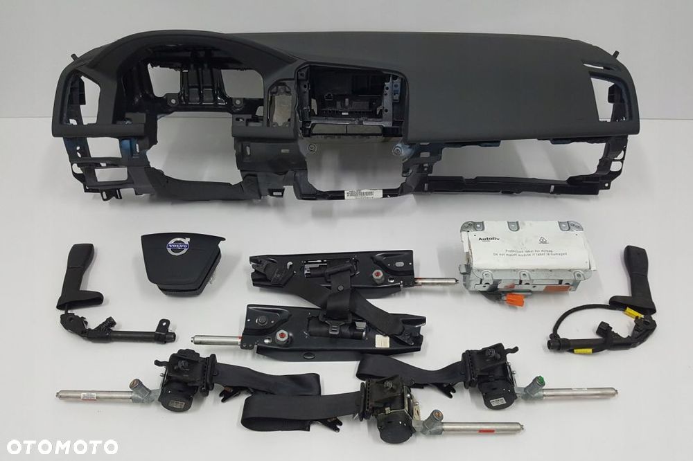VOLVO XC60 DESKA ROZDZIELCZA KONSOLA KOKPIT PULPIT PODUSZKI AIRBAG AIR BAG PASY KIT SET - 1