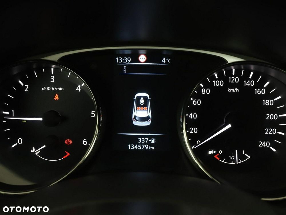 Nissan X-Trail 1.6 DCi N-Connecta 4WD - 23