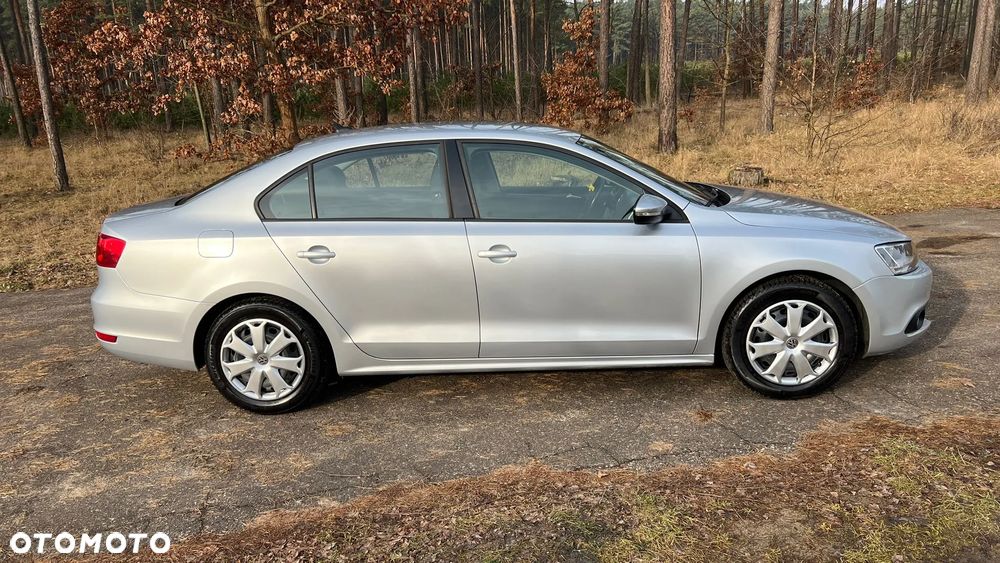 Volkswagen Jetta 1.4 TSI Comfortline - 4