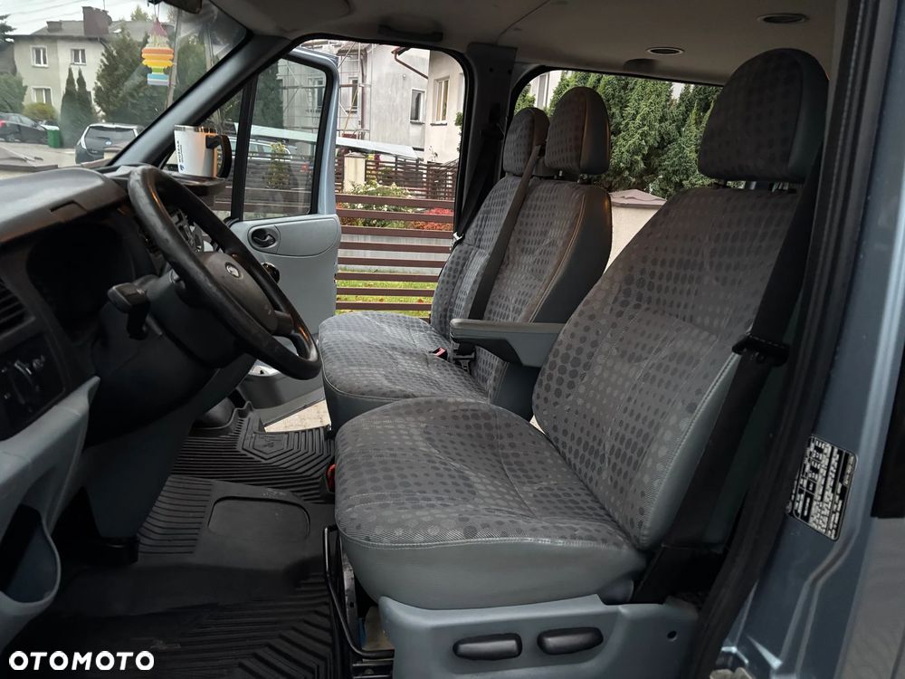 Ford Transit FT Tourneo Limited - 27