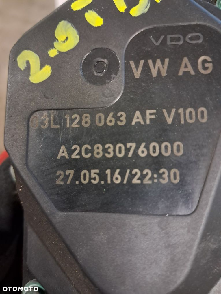 Przepustnica AUDI A4 B8 Q5 A5 SEAT EXEO VW SKODA 2.0 TDI oryginał - 4