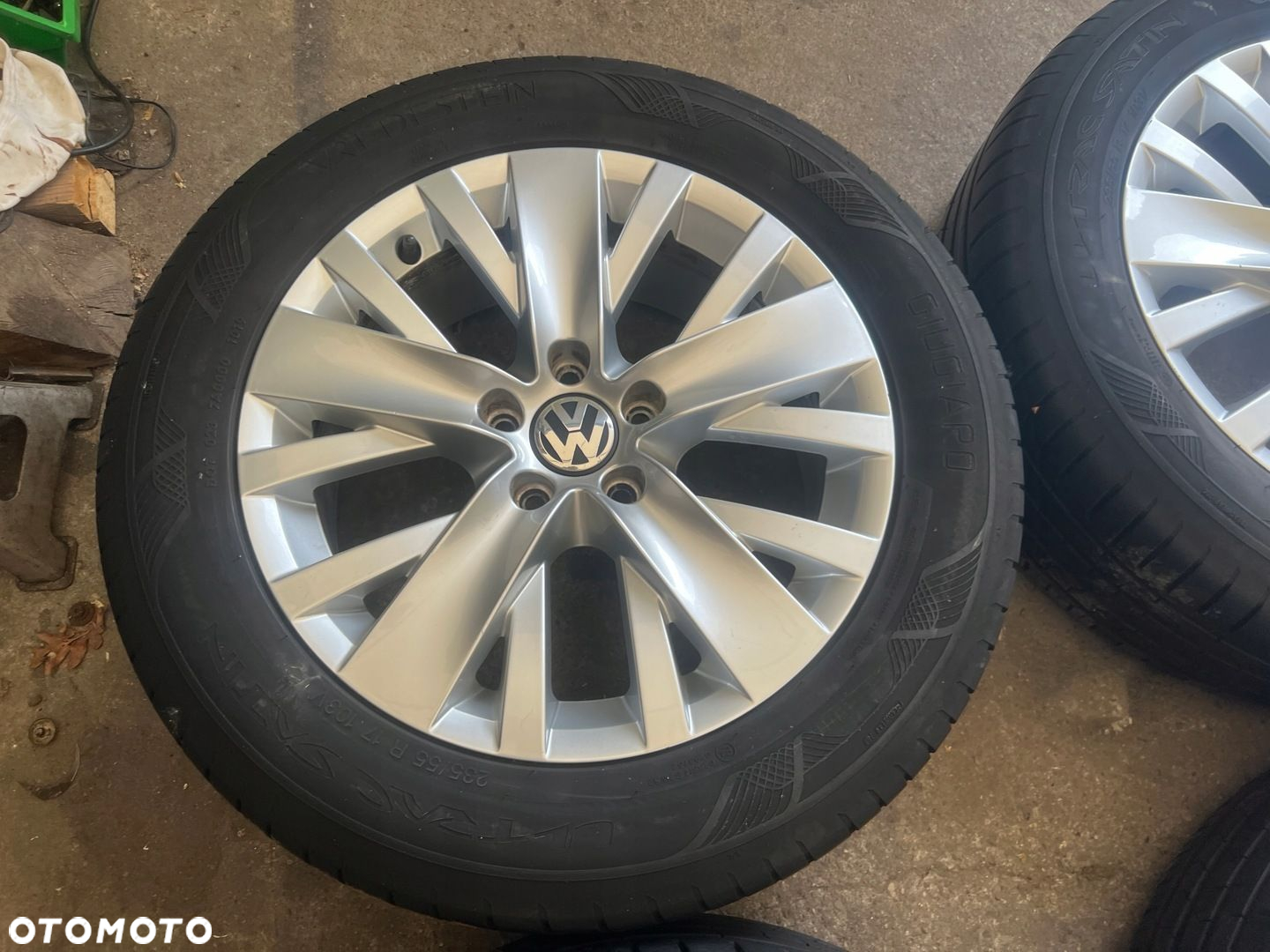 KOŁA FELGI ALU OPONY VOLKSWAGEN TIGUAN 17 5X112 VREDESTEIN 235/55/17 - 4