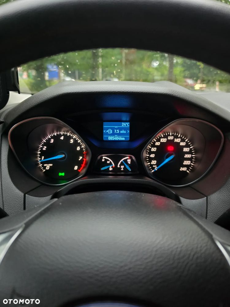 Ford Focus 1.6 Ambiente - 12