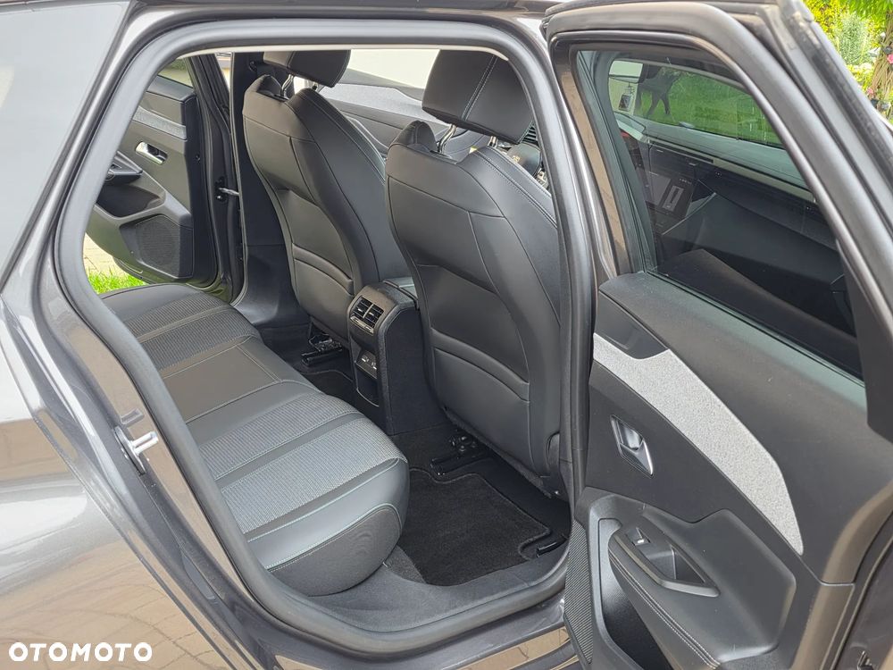 Peugeot 308 BlueHDi 130 EAT8 Allure Pack - 33