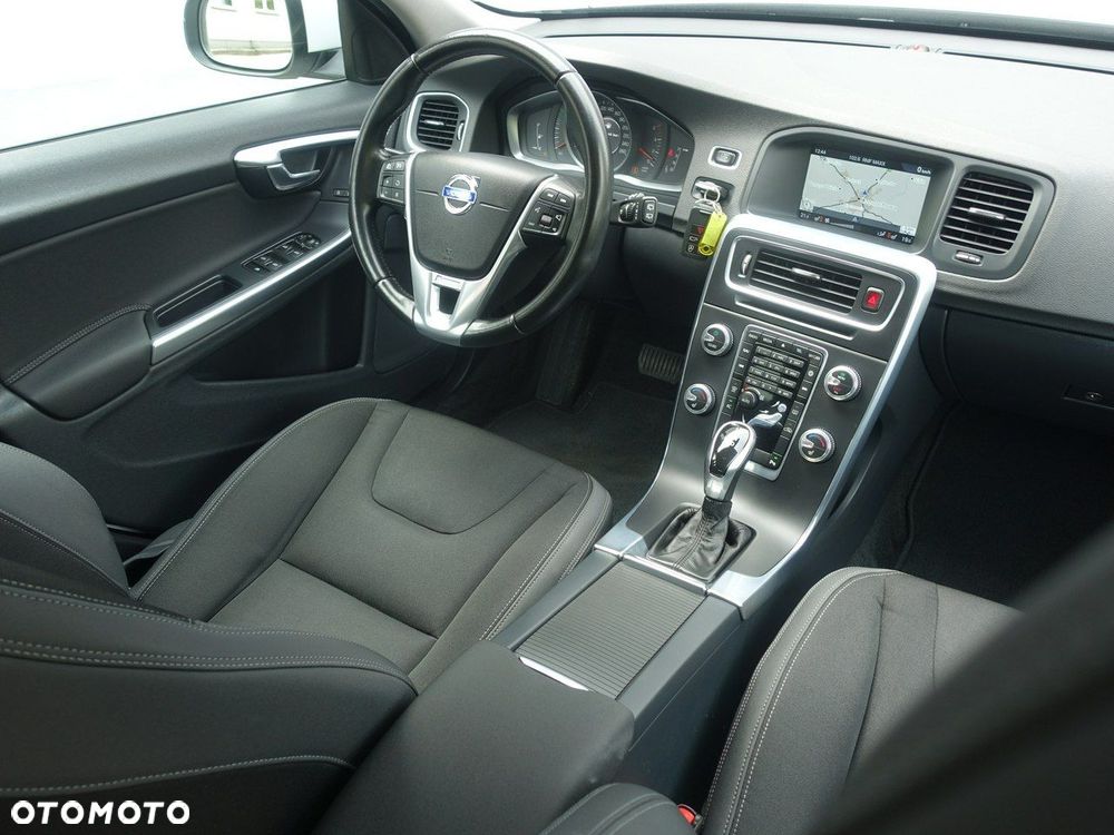 Volvo V60 D4 Geartronic - 13