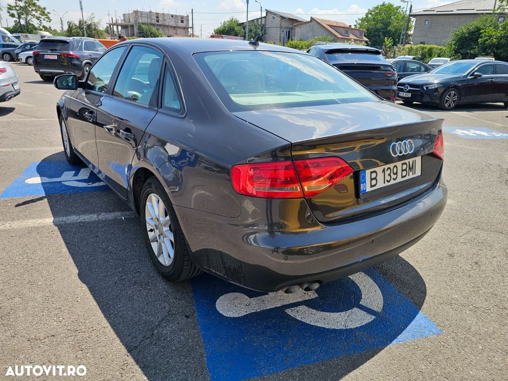 Audi A4 Limuzina - 5