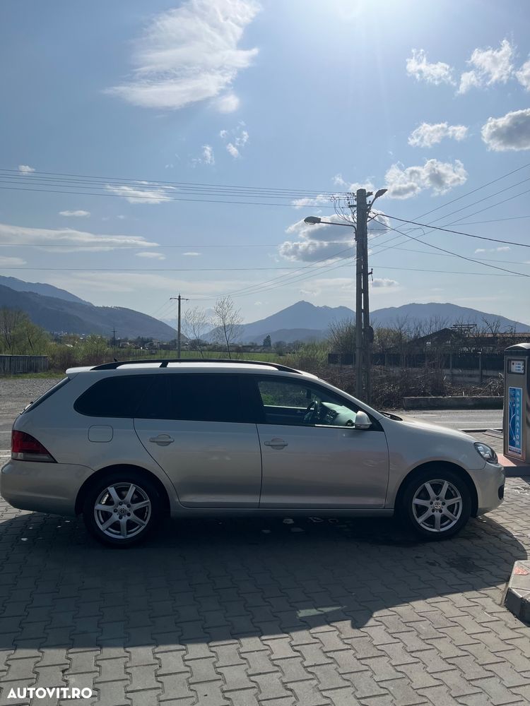 Volkswagen Golf 1.6 TDI DPF Comfortline - 4