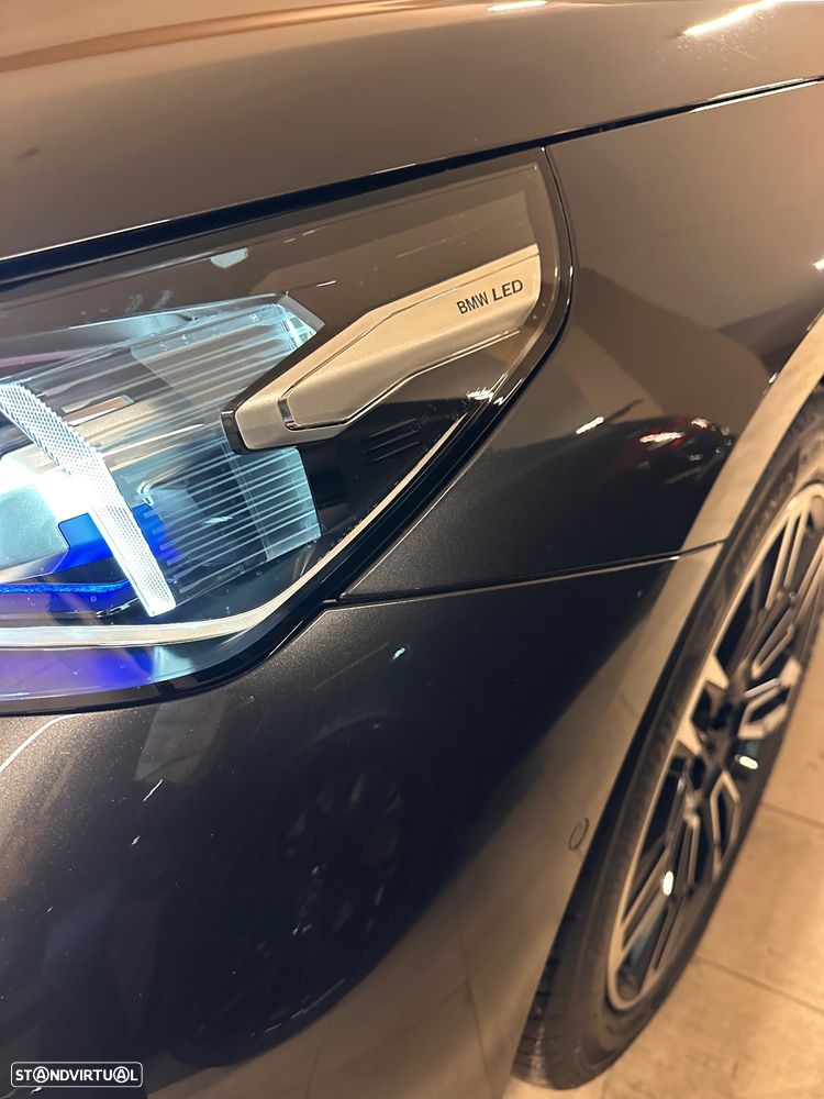 BMW 530 e Pack Desportivo M - 8