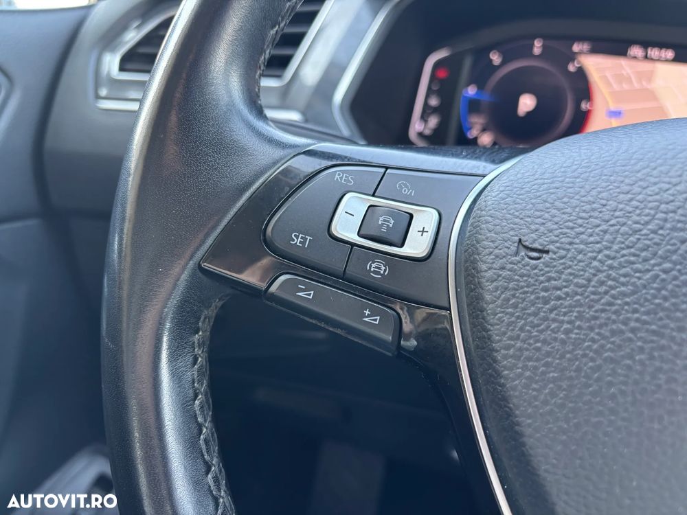 Volkswagen Tiguan 2.0 TDI SCR DSG Elegance - 27