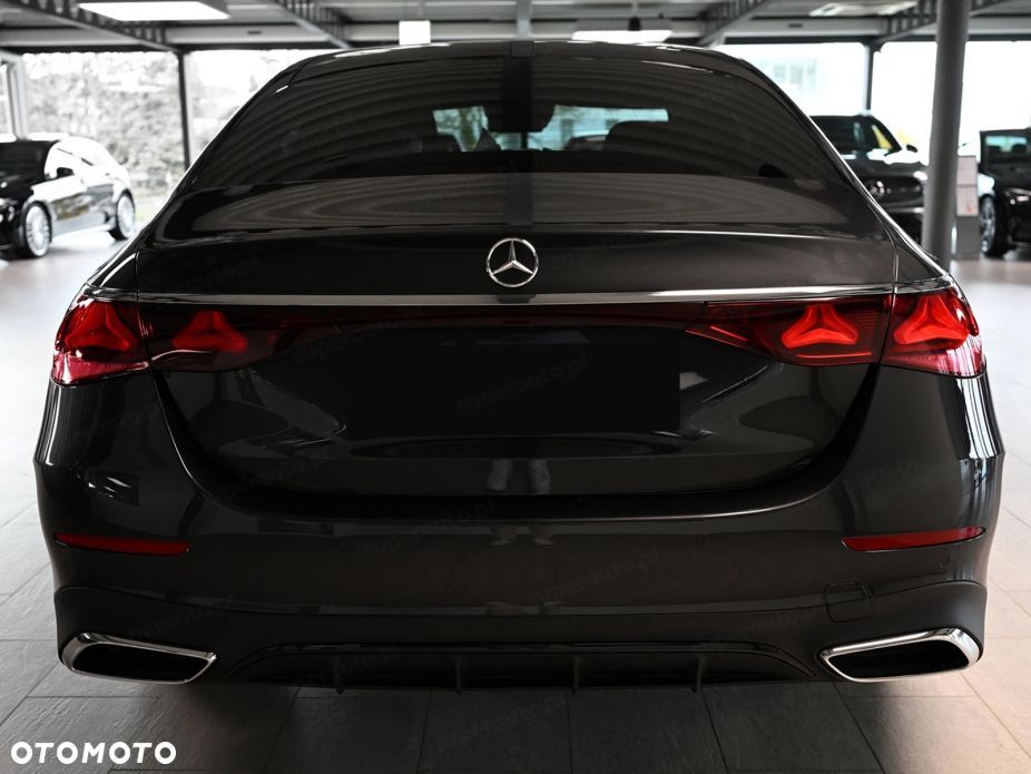 Mercedes-Benz Klasa E 220 d mHEV 4-Matic AMG 9G-Tronic - 6