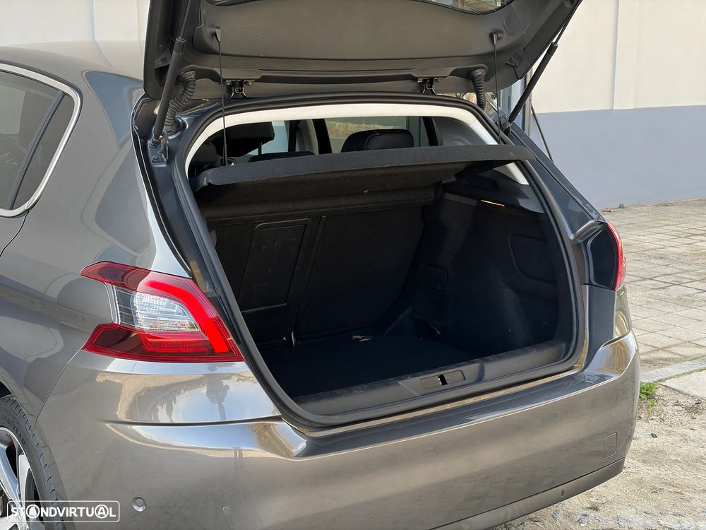 Peugeot 308 PureTech 130 GPF EAT8 Stop & Start Tech Edition - 21