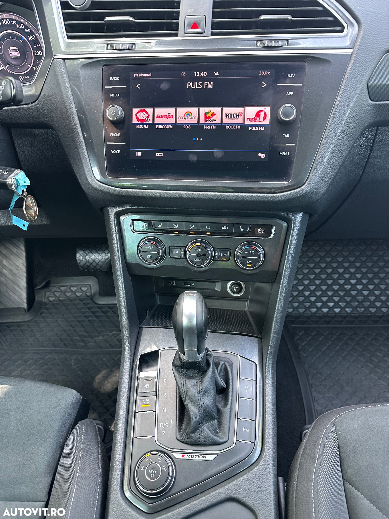 Volkswagen Tiguan 2.0 TDI 4Mot DSG Highline - 9