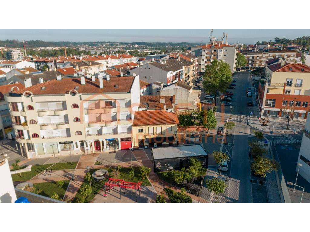 Prédio misto composto por comércio e apartamento T2+1 - Centro de P... - Grande imagem: 5/28