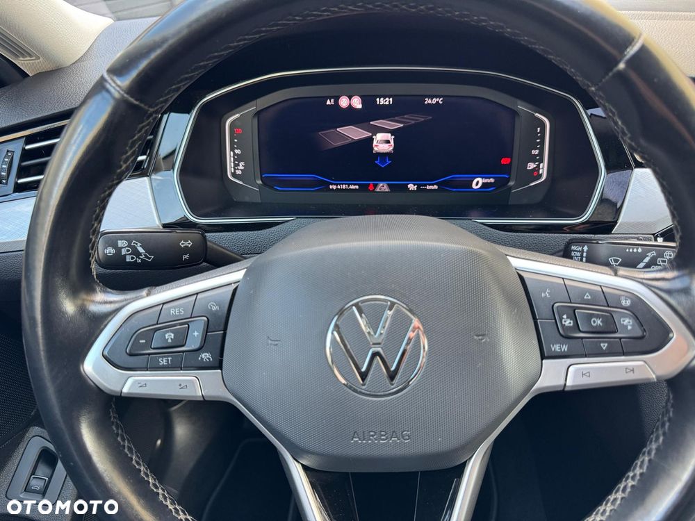 Volkswagen Passat Variant 1.5 TSI EVO Business - 22