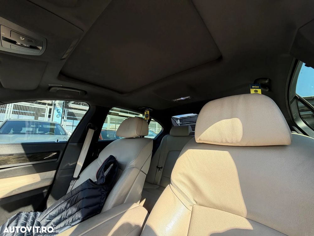 BMW Seria 7 740d xDrive Aut. - 24
