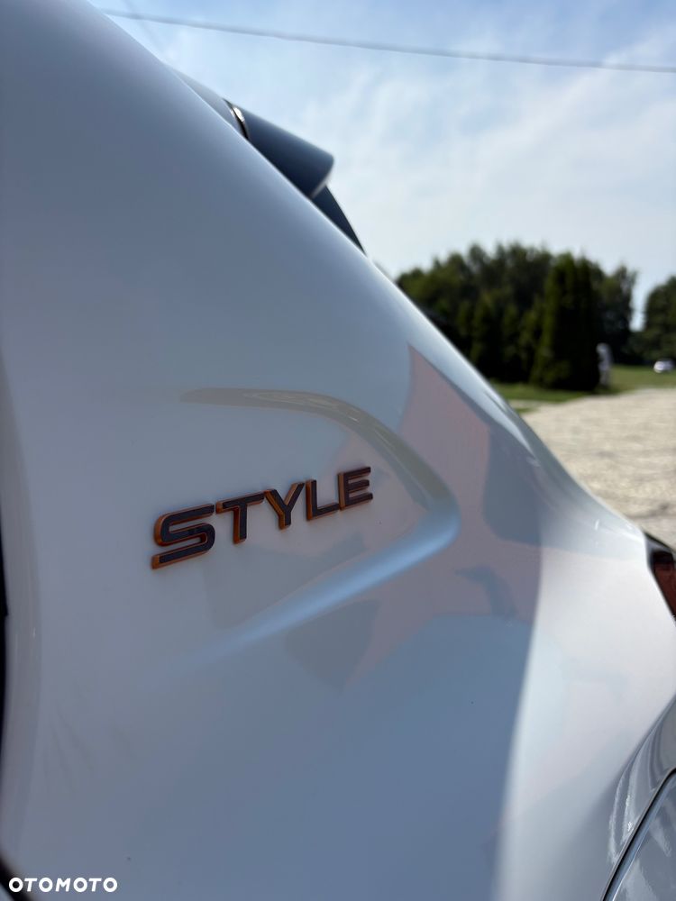 Peugeot 208 PureTech 100 Style - 10