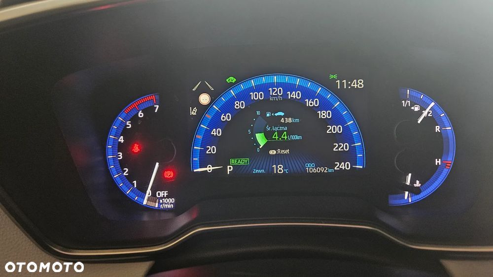 Toyota Corolla 1.8 Hybrid Comfort - 12