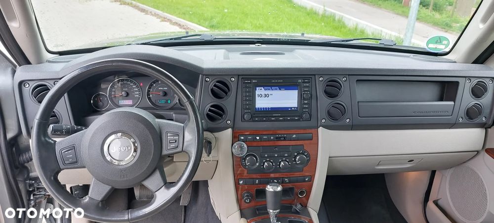 Jeep Commander - 9