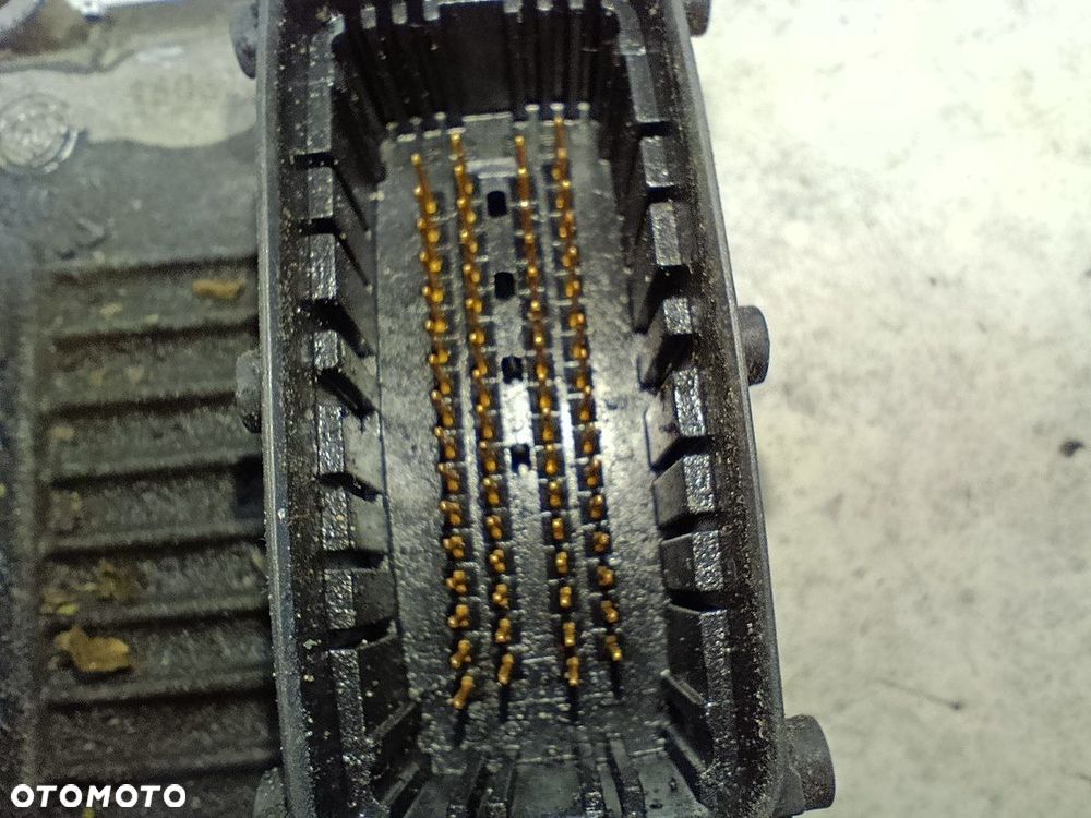 KOMPUTER, STEROWNIK LANCIA THESIS 0261206654 2.4 20V - 4
