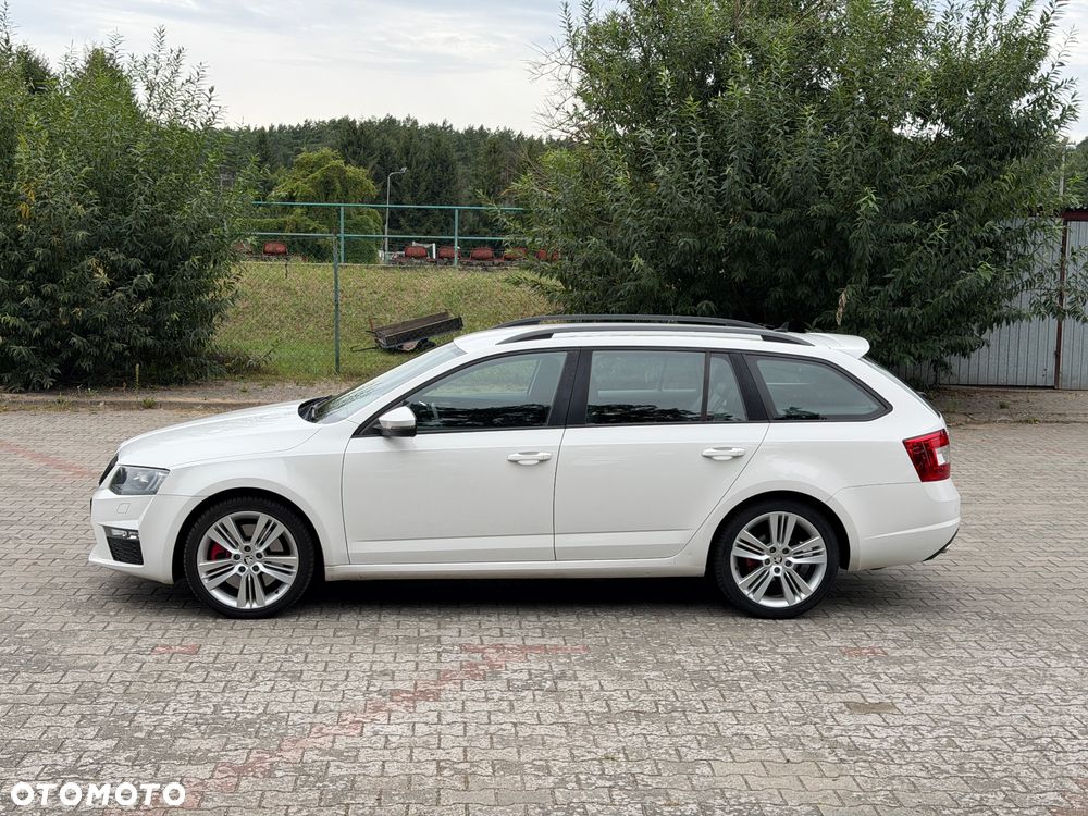 Skoda Octavia 2.0 TDI DSG RS - 2
