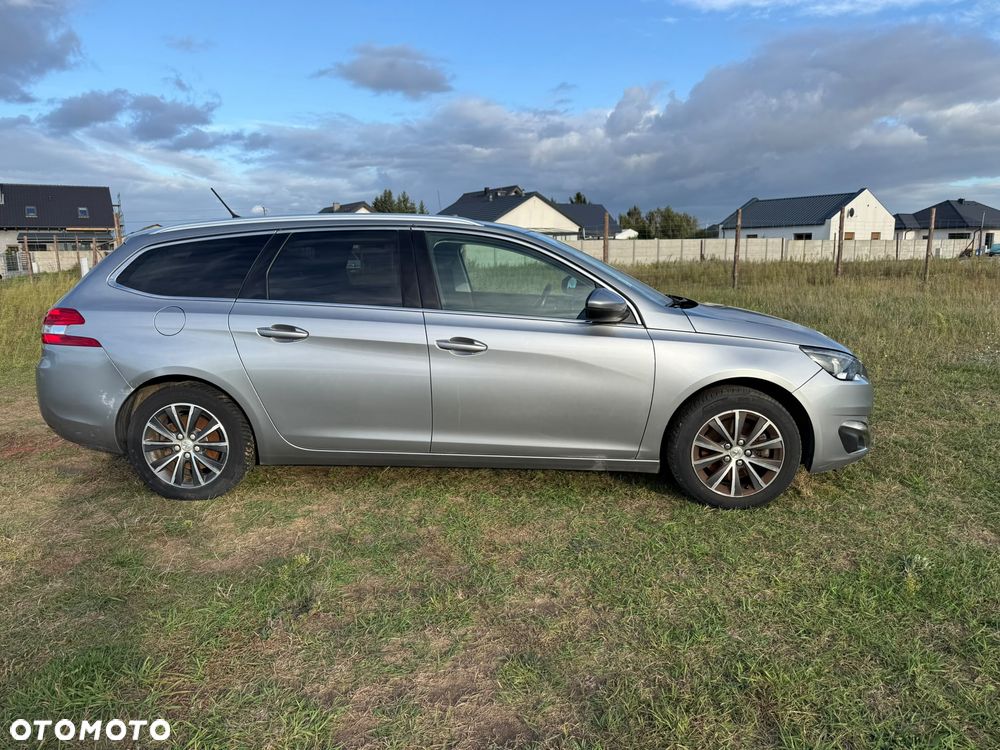 Peugeot 308 HDi FAP 150 Allure - 13