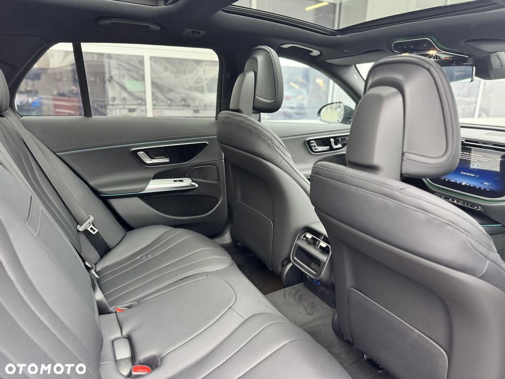 Mercedes-Benz Klasa E 220 d mHEV 4-Matic All-Terrain Avantgarde 9G-Tronic - 19