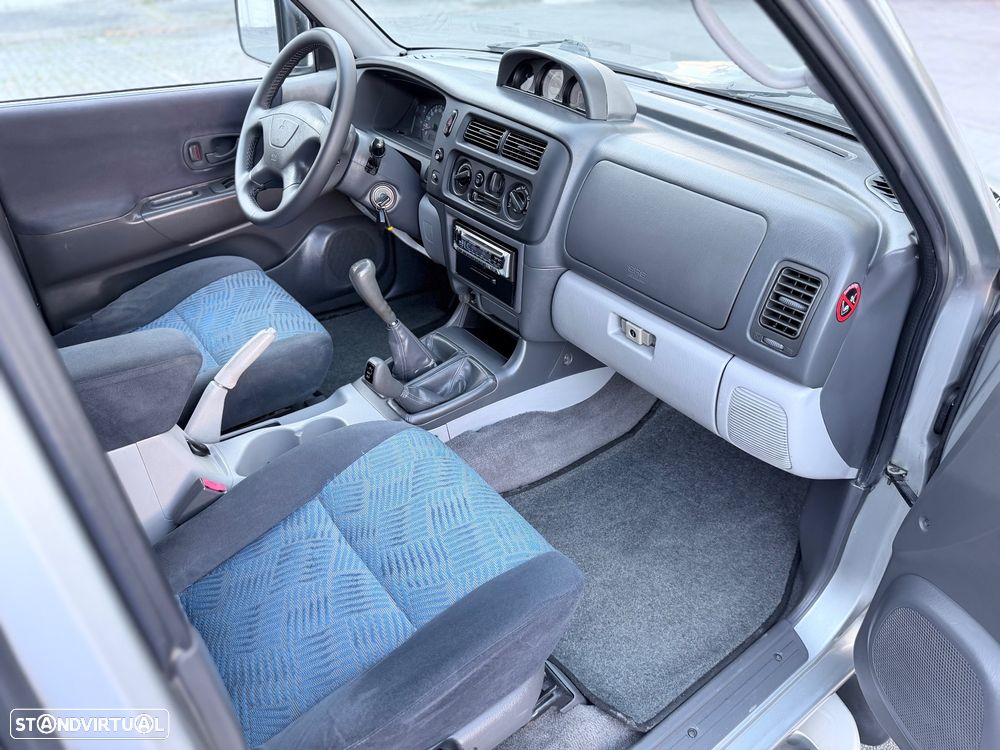 Mitsubishi Pajero Sport 2.5 TD GLS - 9