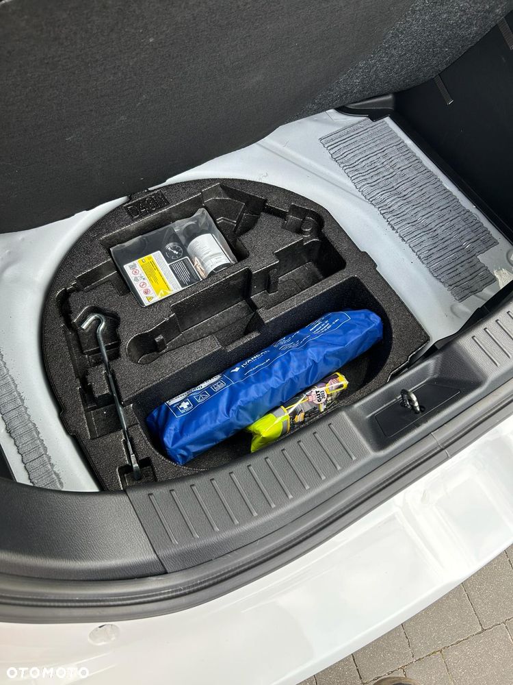 Mazda 2 SKYACTIV-G 90 Homura - 22