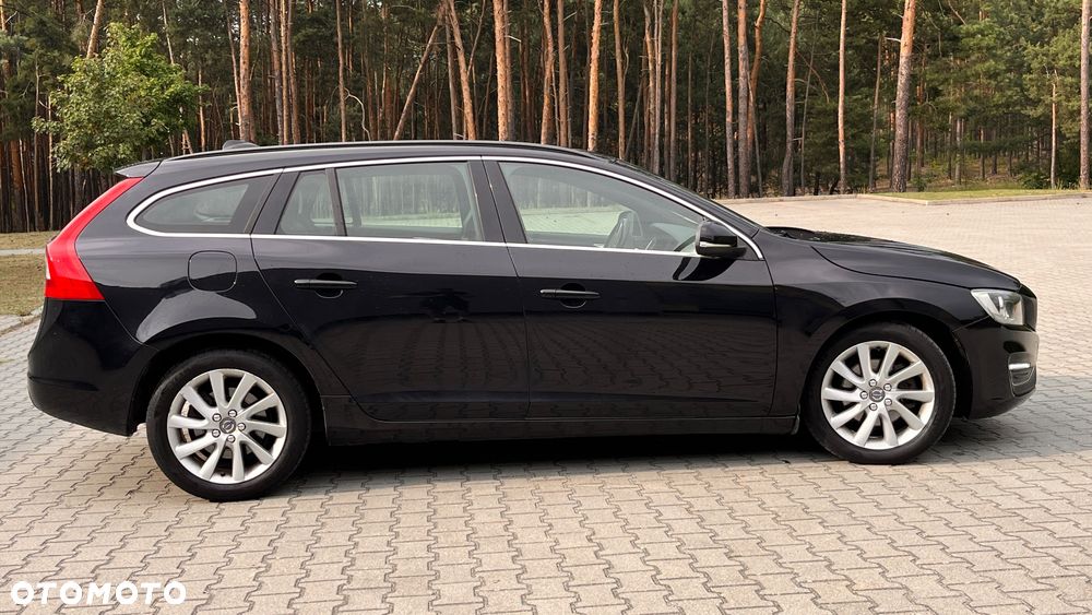 Volvo V60 D3 Momentum - 6
