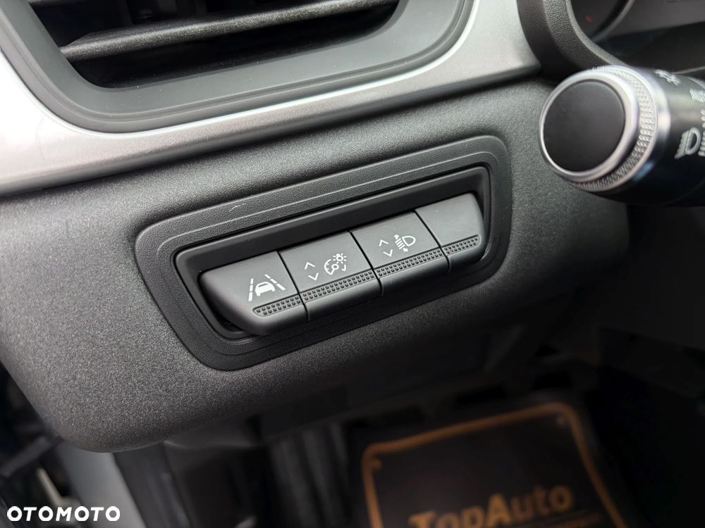 Renault Captur TCe 100 BUSINESS EDITION - 30