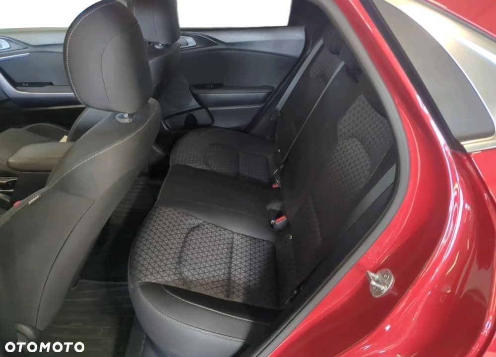 Kia XCeed 1.5 T-GDI Business Line - 6