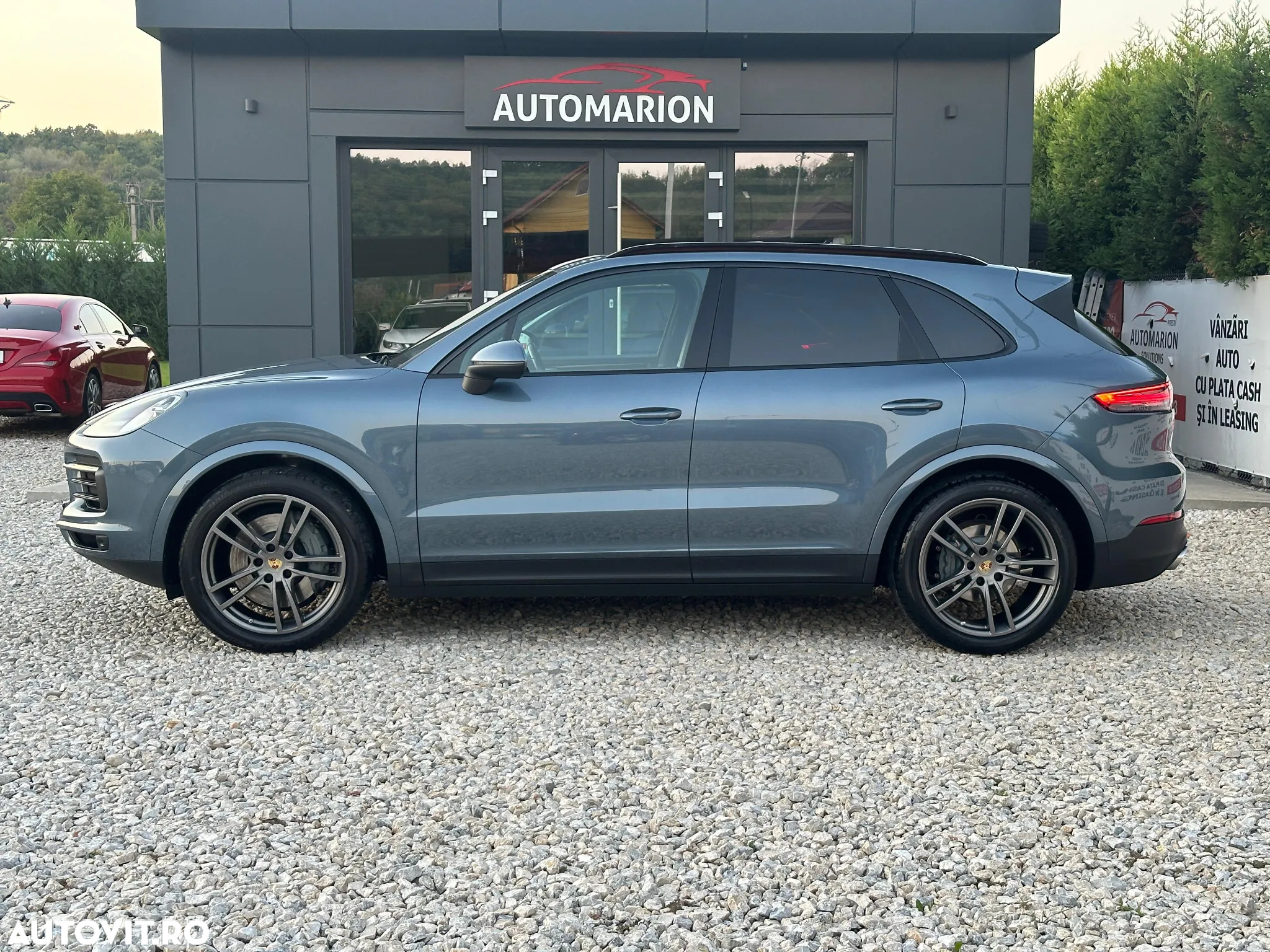 Porsche Cayenne S - 8