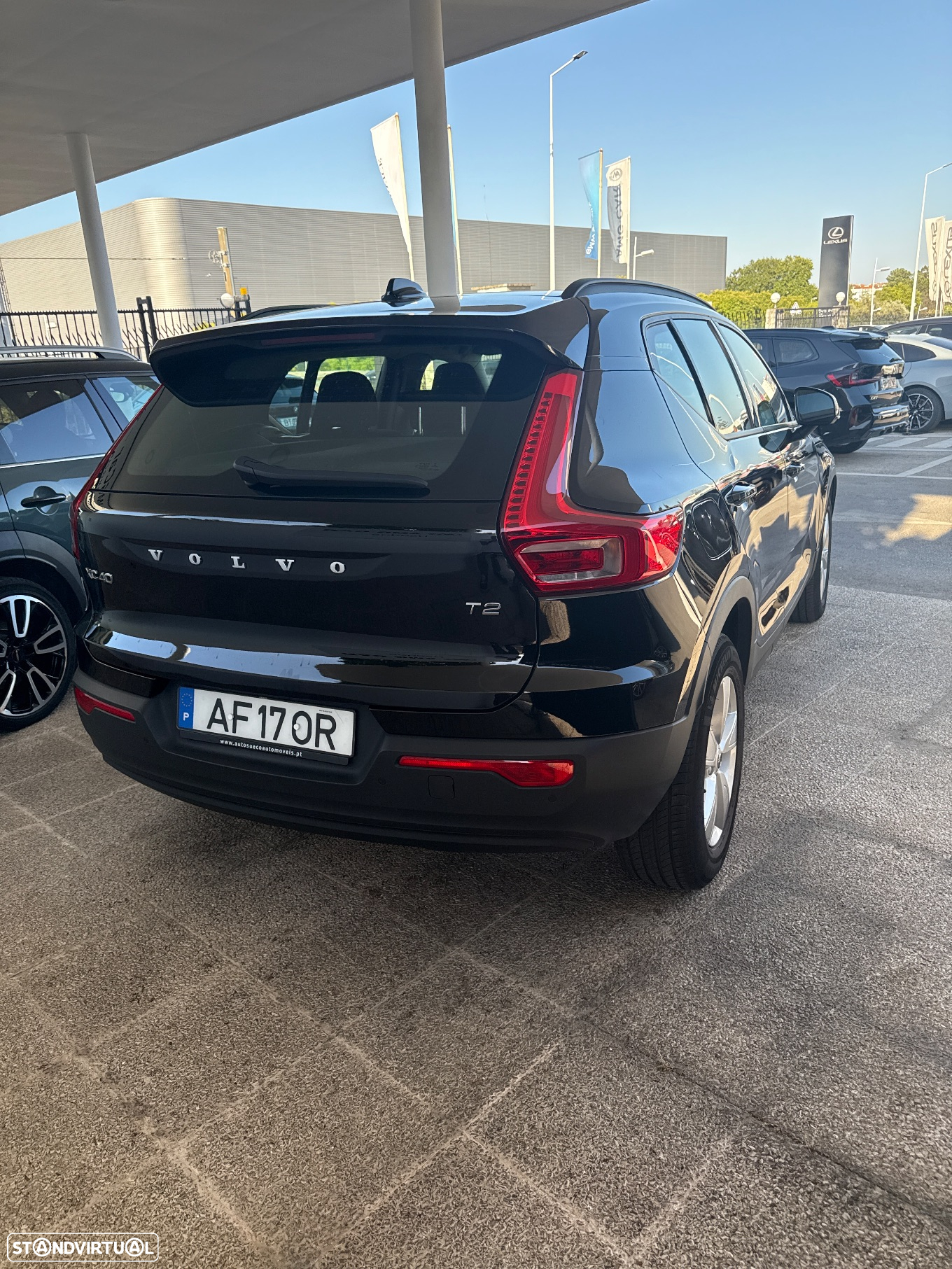 Volvo XC 40 1.5 T2 Momentum - 4