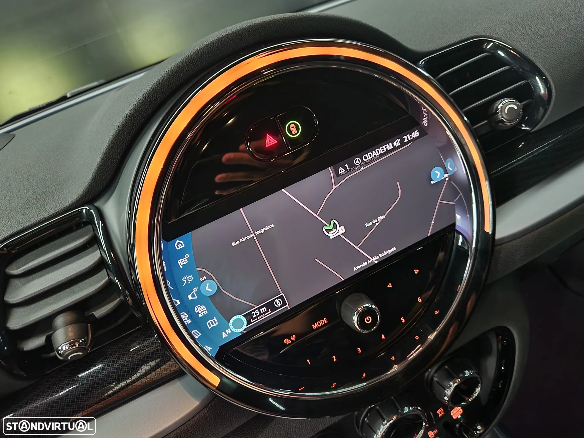 MINI Clubman John Cooper Works Premium P. JCW Plus Auto - 26