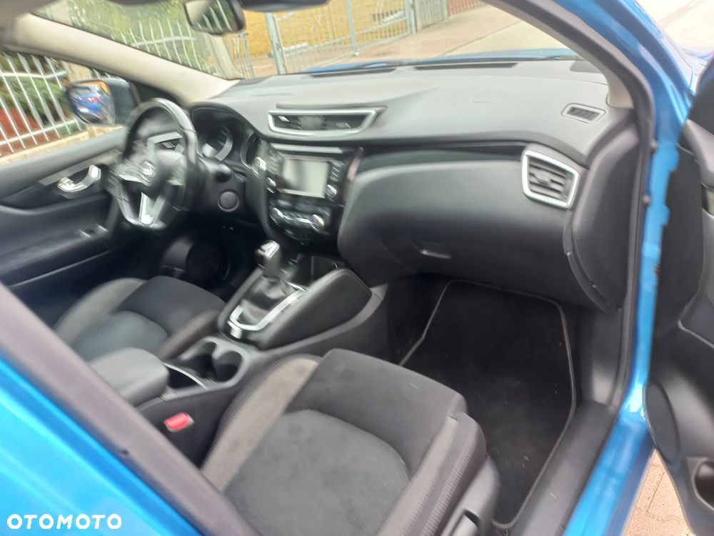 Nissan Qashqai 1.5 dCi DCT TEKNA - 26