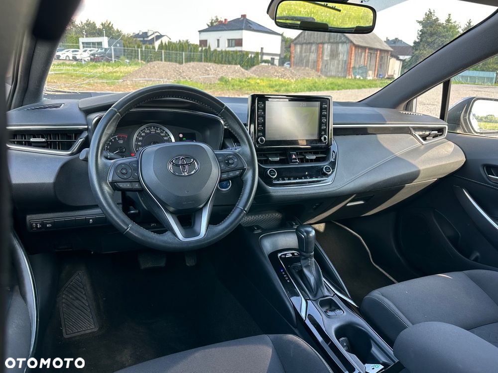 Toyota Corolla - 22