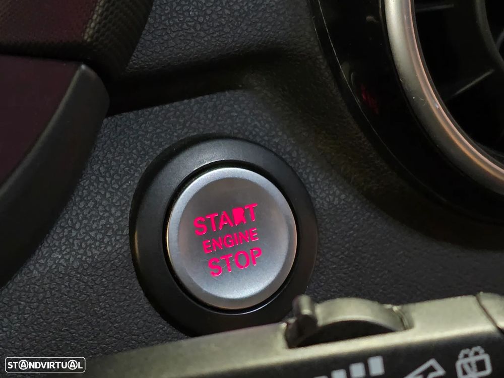 Audi A1 Sportback 1.6 TDI S-line - 25