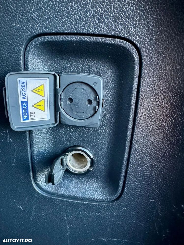 Hyundai Santa Fe 2.2 CRDi 4WD CPF Automatik Premium - 34