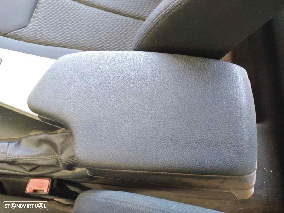 APOIO DE BRAÇOS BMW SERIE 3 BERLINA F30 - 1