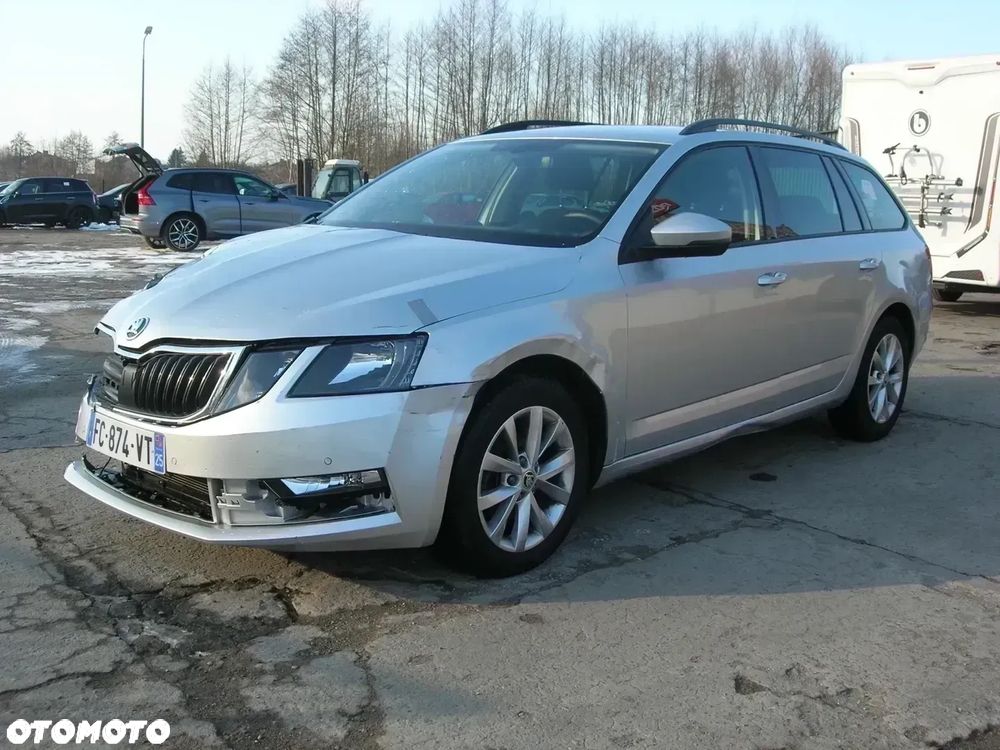 Skoda Octavia Combi 1.5 TSI ACT DSG Style - 3