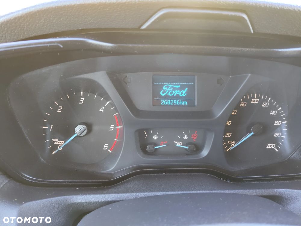 Ford Transit - 18