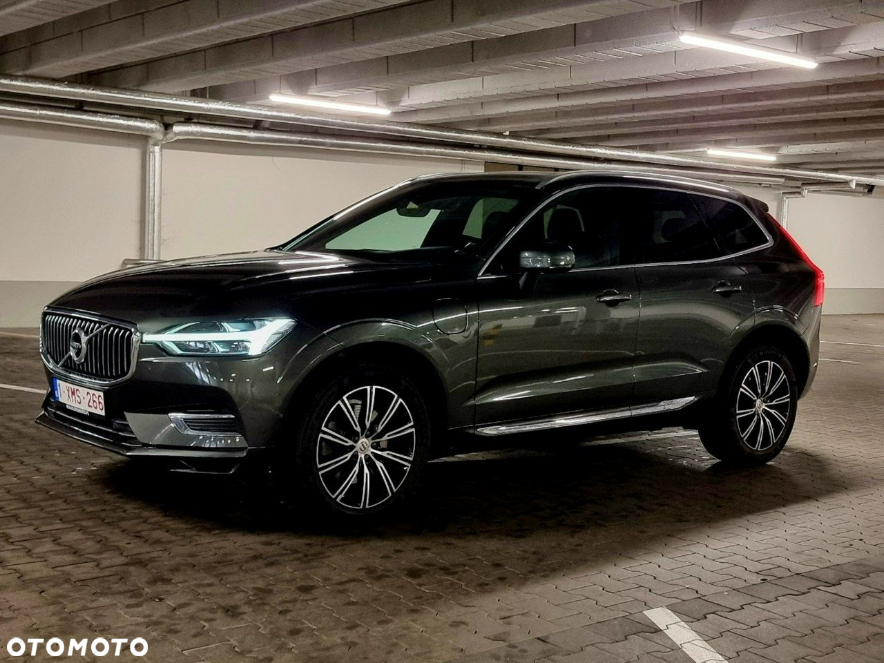 Volvo XC 60 - 4