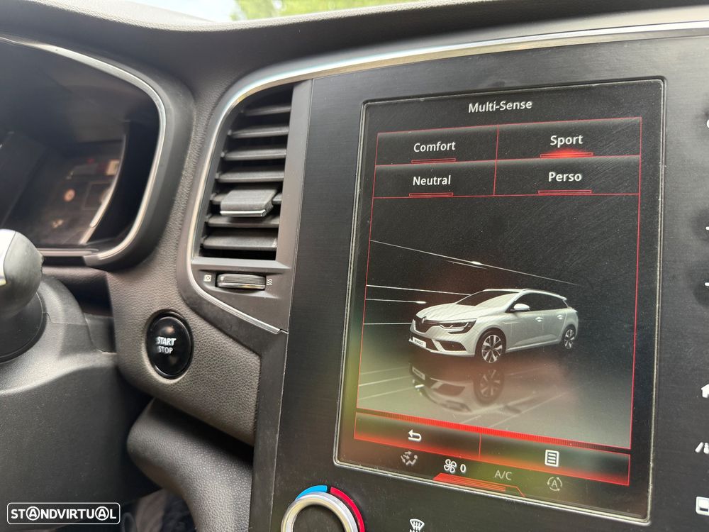 Renault Mégane Sport Tourer 1.6 dCi GT EDC - 13